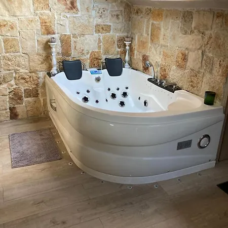 Jacuzzi Croisette Apartment *